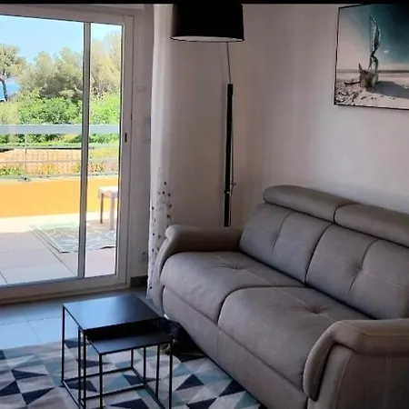 Joli Vue Et Collines Apartment *